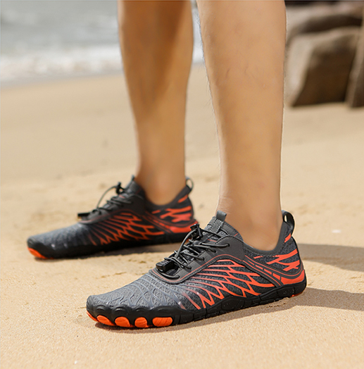 Describes the appearance of the image